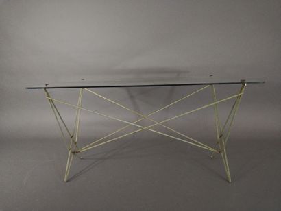 Table basse, piètement en métal anciennement...