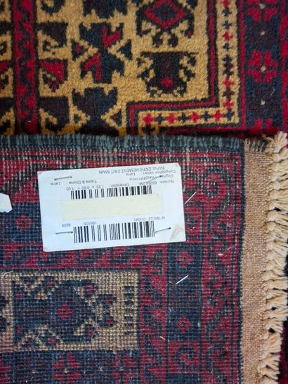 TAPIS de prière en laine, origine Pakistan...