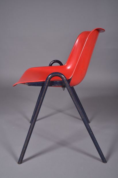 Osvaldo BORSANI (1911-1985). Suite de 6 chaises,...