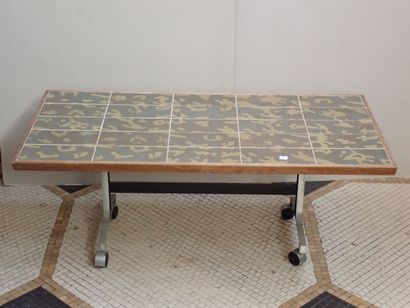 Table basse à plateau rectangulaire en carreaux...