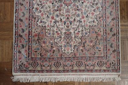 Tapis Pakistan en velours fait main, trame...
