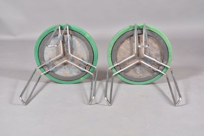 ITALIE. Deux tabourets circulaires en lainage...