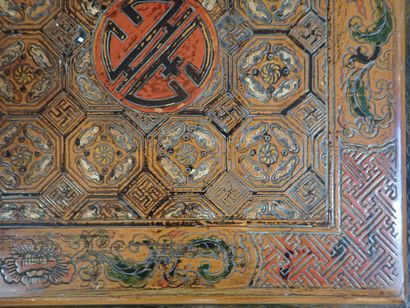 Asie du Sud-Est, Table basse pen bois sculpté...