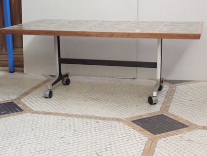 Table basse à plateau rectangulaire en carreaux...