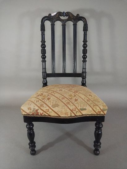 Chauffeuse/chaise de nourrice en bois noirci...