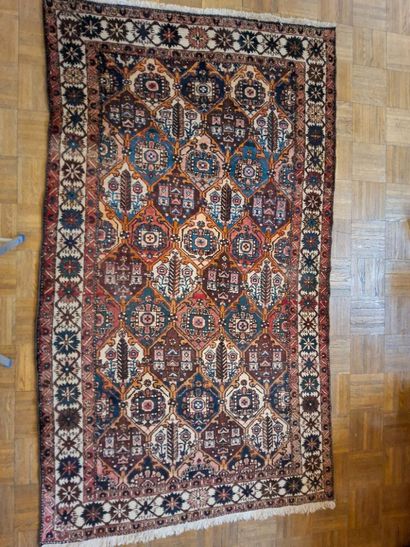 Grand TAPIS d'Orient en laine, tissé main,...