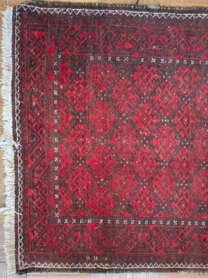 TAPIS d'Orient en laine fait main, dans les...