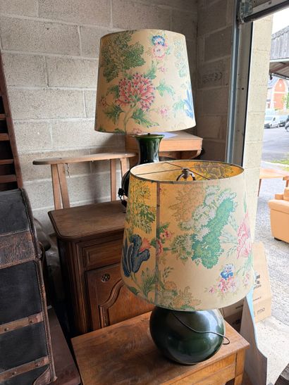 Paire de lampes à poser de forme balustre,...
