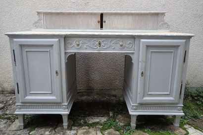 Ensemble en bois sculpté relaqué gris clair...