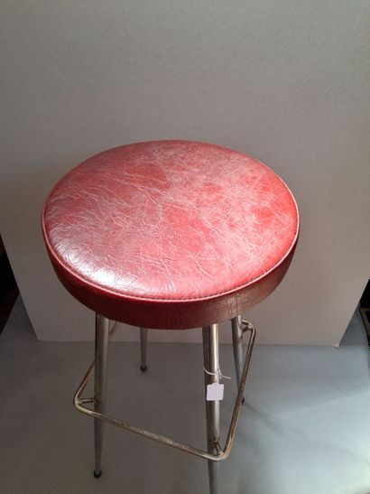 Tabouret de bar en skaï rouge, piètement...