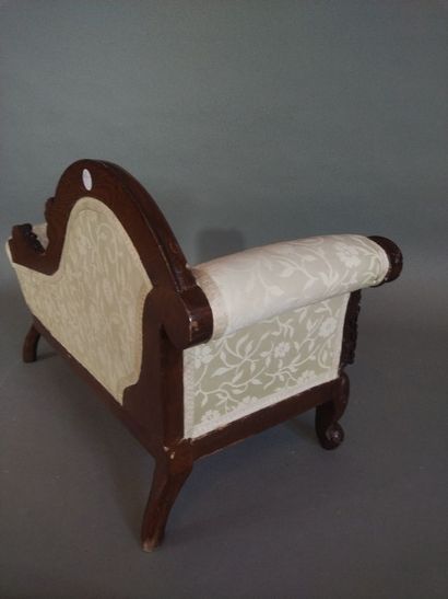 Méridienne et deux fauteuils pour enfants...
