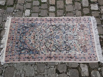 Tapis de prière Pakistan en laine et soie...