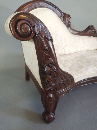 Méridienne et deux fauteuils pour enfants...