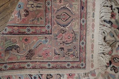 Tapis Pakistan en velours fait main, trame...