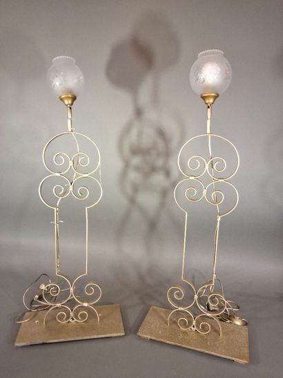 Paire de petits lampadaire de style Art déco...