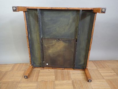 Asie du Sud-Est, Table basse pen bois sculpté...