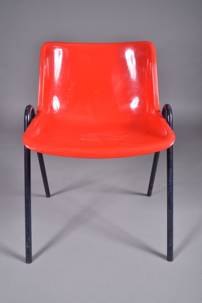Osvaldo BORSANI (1911-1985). Suite de 6 chaises,...