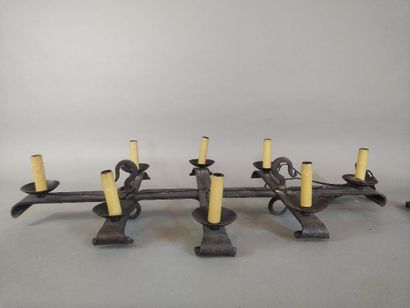 Suspension en fer forgé à 8 bras de lumière....