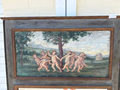 Trumeau en bois laqué et patiné, toile représentant...