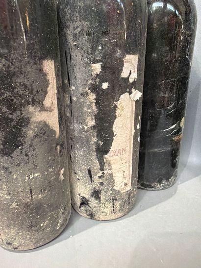 Ensemble de 12 bouteilles de vin avec étiquette...