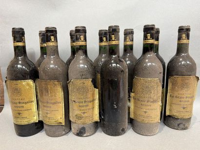 12 bouteilles de Château La Grave Singalier...