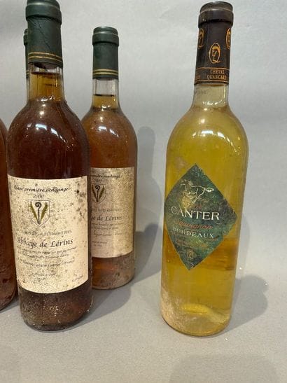 Ensemble de 5 bouteilles Abbaye de Lérins...