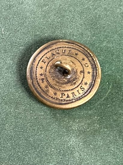 BRE. Bouton de tenue de l’équipage du Marquis...