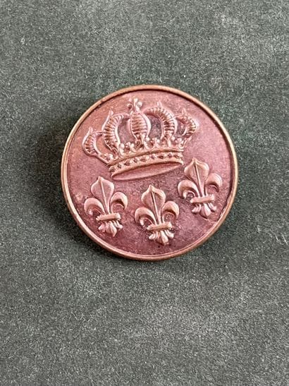 NOR. Bouton de tenue de l’équipage Sarcus...