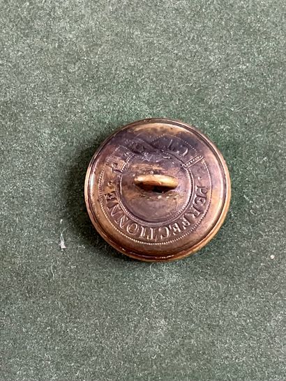 NOR. Bouton de gilet de l’équipage Roger...