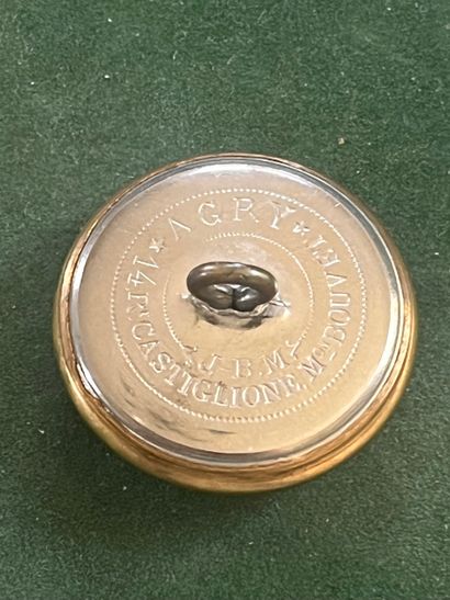 SAIN. Bouton de tenue de l’équipage de Bois...
