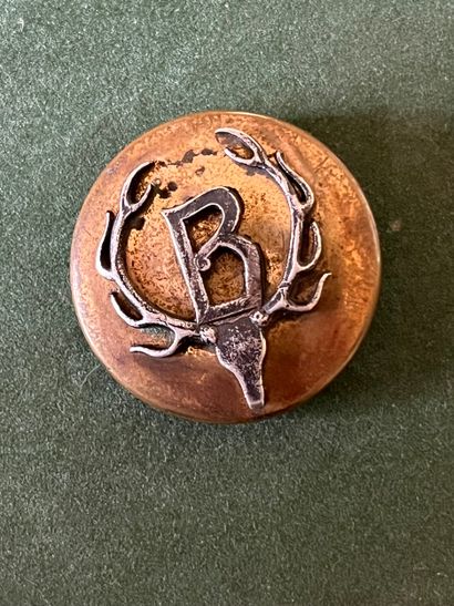 NOR. Bouton de tenue de l’équipage de Brotonne...