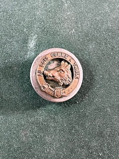 BER. Bouton de gilet du rallye Trois Seigneurs...