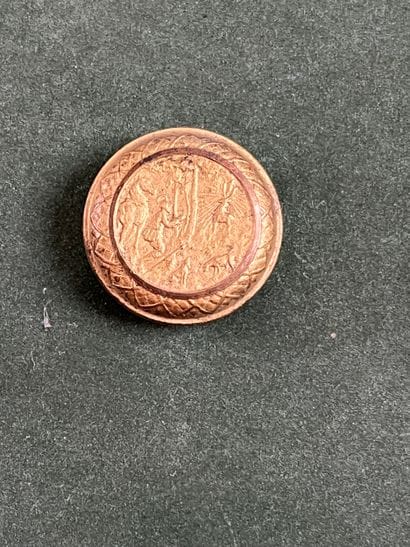 NOR. Bouton de gilet de l’équipage Roger...