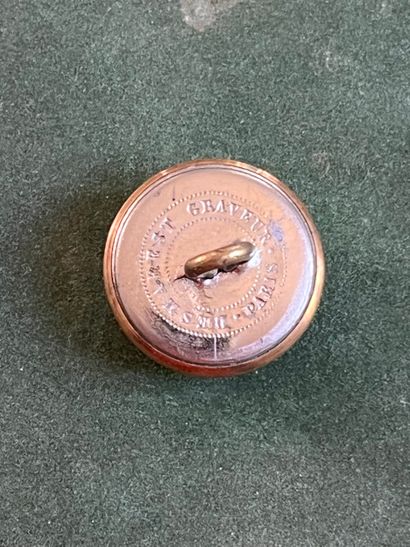 TOU. Bouton de gilet de l’équipage Boisbonnard...