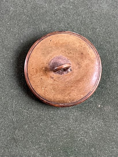 ANJ. Bouton de tenue de l’équipage Torbechet...