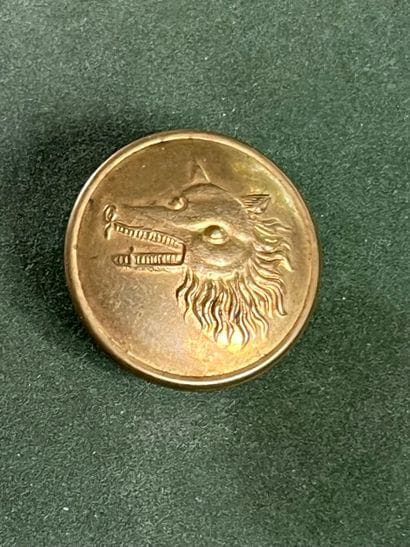 BRE. Bouton de tenue de l’équipage du Marquis...