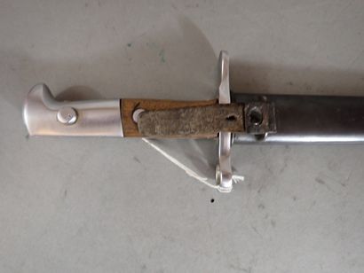Baïonnette suisse modèle 1918. Poignée en...