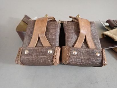 Lot soviétique : ceinture en toile vulcanisé...