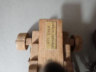 Collection de 15 canons miniatures dont Gribeauval,...