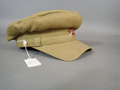 Casquette soviétique en toile beige à visière...
