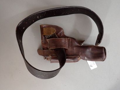Etui en cuir souple brun pour pistolet type...