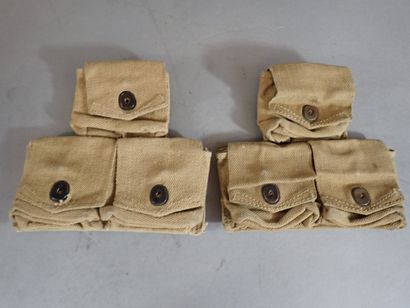 Deux pochettes porte-chargeurs Lee Enfield...