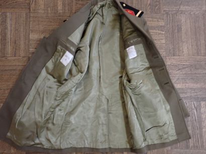 Fr- vareuse d’un sous-lieutenant du 74e R.A...