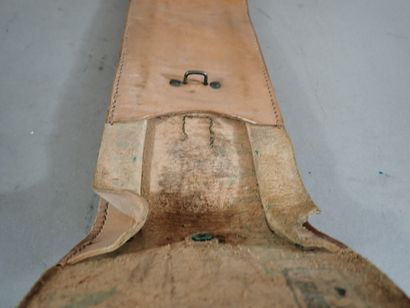 Cartouchière en cuir pour chargeurs de MAT...