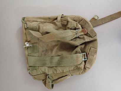 Musette US M-45, en toile OD-7 avec intérieur...