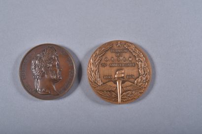 FRANCE. Ensemble de deux médailles de table...