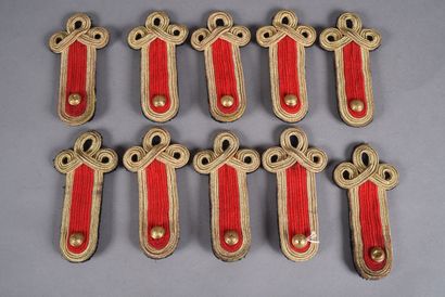 Fr- 5 paires d’épaulettes de sous-officier...