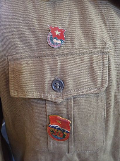 Veste d’uniforme Viêt-Cong, armée NVA, en...