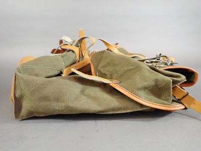 Sac à dos français de Montagne modèle 51en...