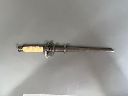 Dague d'officier mod 37, fusée en matière...
